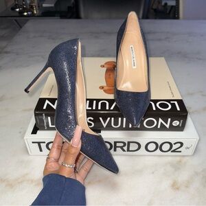 Manolo Blahnik Shimmer Navy Embossed Leather Pointed Toe Pumps